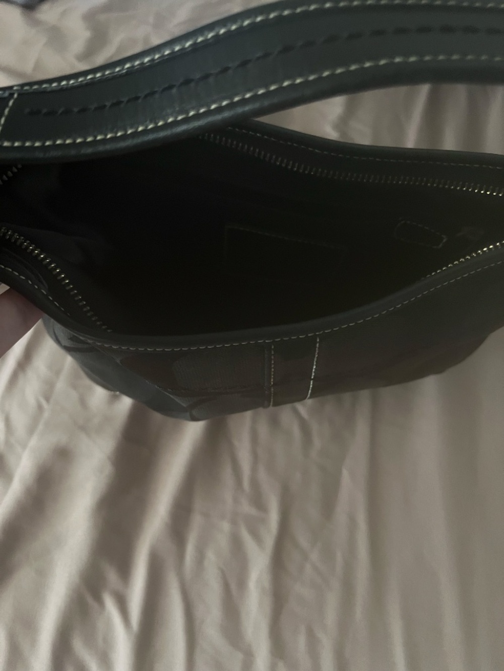 Handbag - Picture 3 of 3